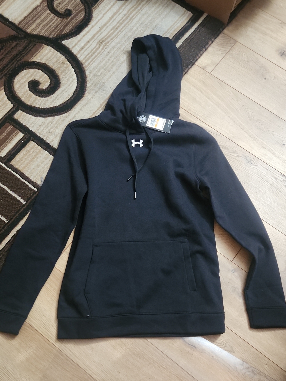 NWT Under Armour Black Woman's Hooded Pullover Sweatshirt